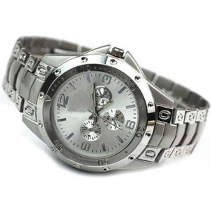 Trending Sale Top Quality Selling's Three Eye Sport Alloy Belt Watches Cool Fashion Men Wristwatch