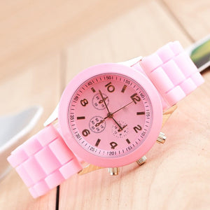 Trending Unisex Casual Pink Round Dial Quartz Women Analog Silicone Strap Sports Wrist Watches